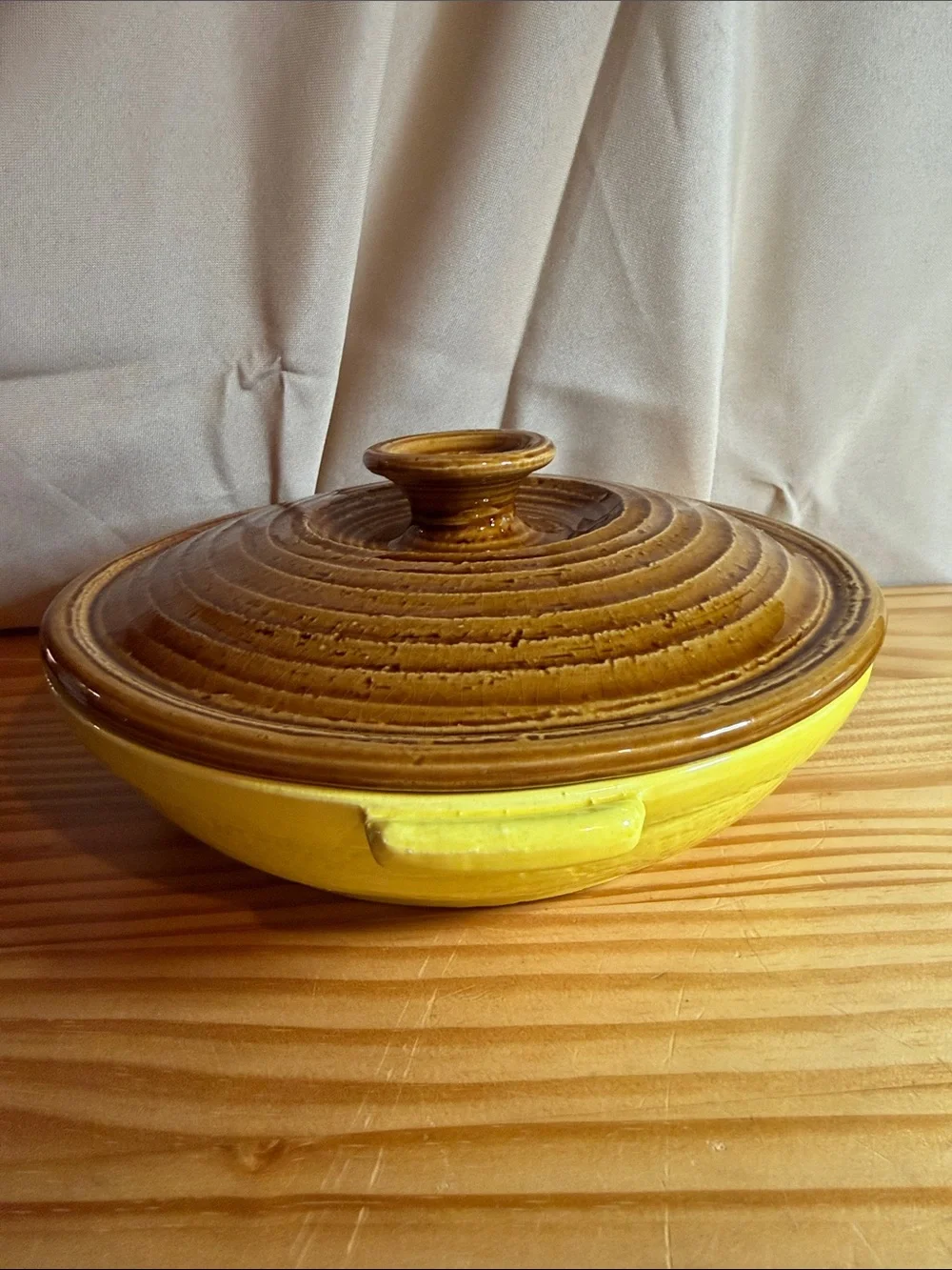 Vintage USA Pottery Yellow Casserole Dish Bowl & Brown Drip Lid 72-E